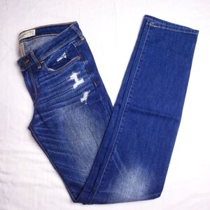 ABERCROMBIE & FITCH blue jeans